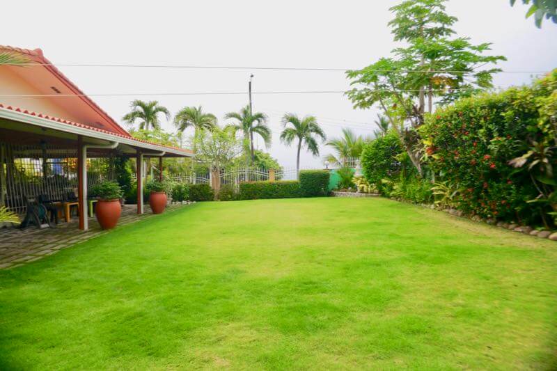 house with 4 rooms to buy in San Carlos Panama