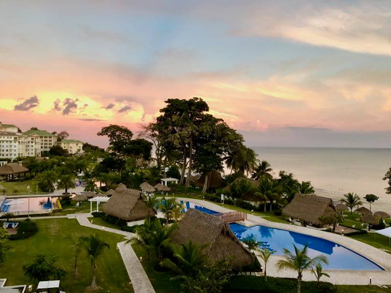 Appartement haut standing face à l'océan situé à Bijao Golf Resort au Panama